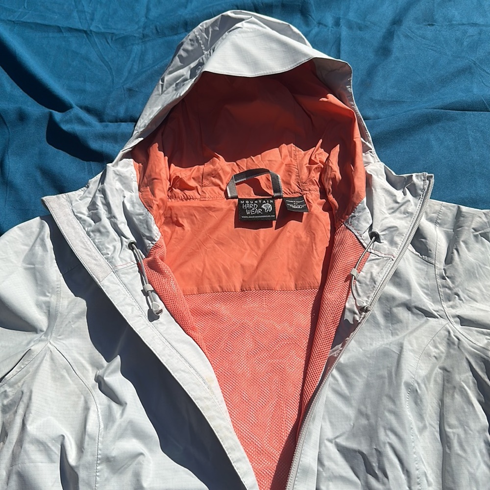 Mountain Hardware Outer Shell Rain Jacket White W… - image 7